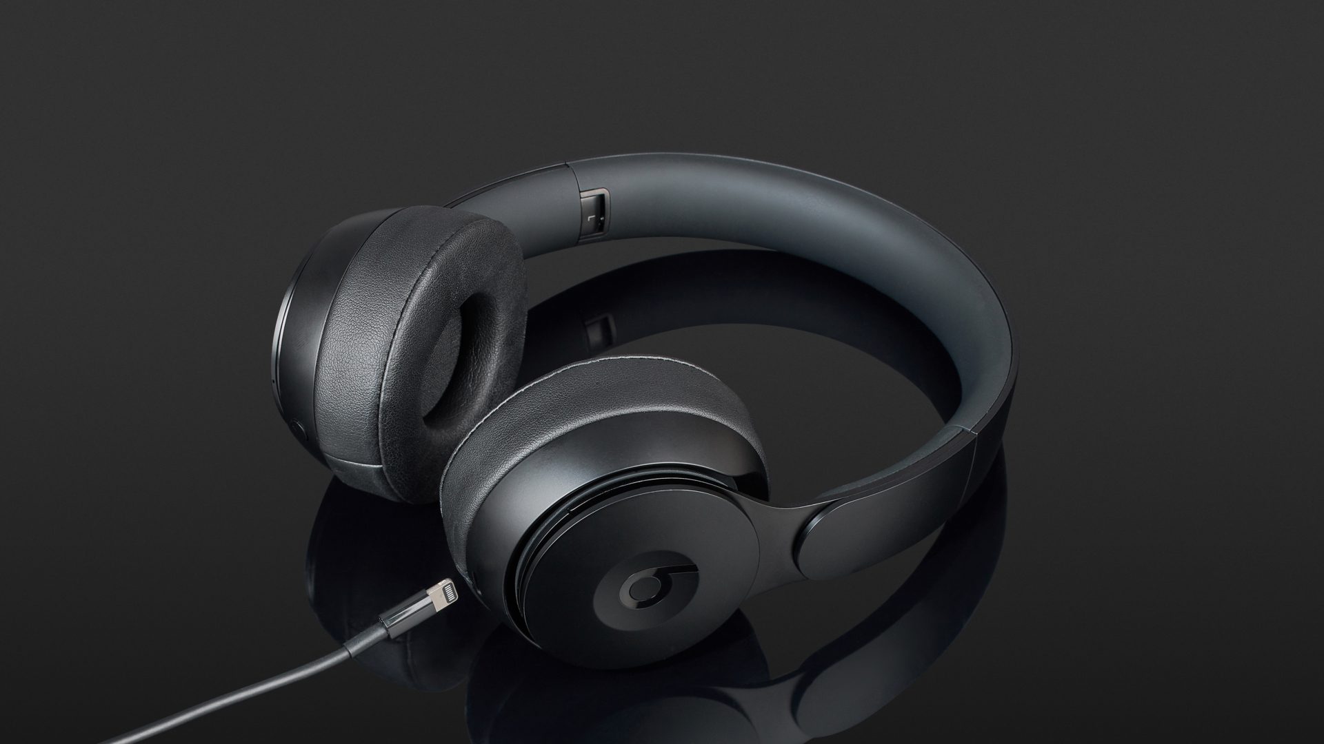 Beats By Dr Dre Solo Pro Review Headphonecheck Com